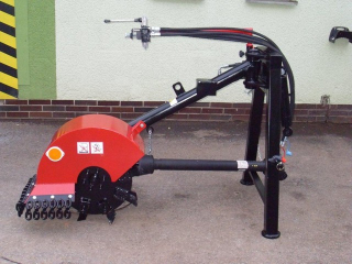 Pařezová fréza Bystroň za traktor
